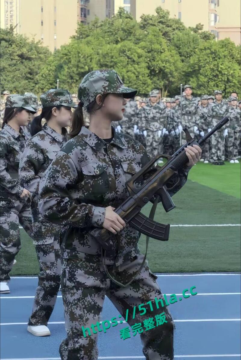 热瓜来袭!福建福州市闽江师范高等专科学校,舞蹈生私下裸舞视频完整版。-3