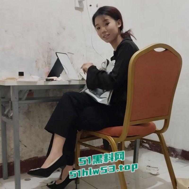 贵阳开阳抛夫弃子【颜珍艳】婚内出轨,离家数月多次感染淋病,深喉吞吐肉棒口技极其娴熟!-3